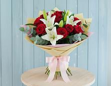 Букет цветов из:  Лилии и Розы #REPLACE_PRED# Головково