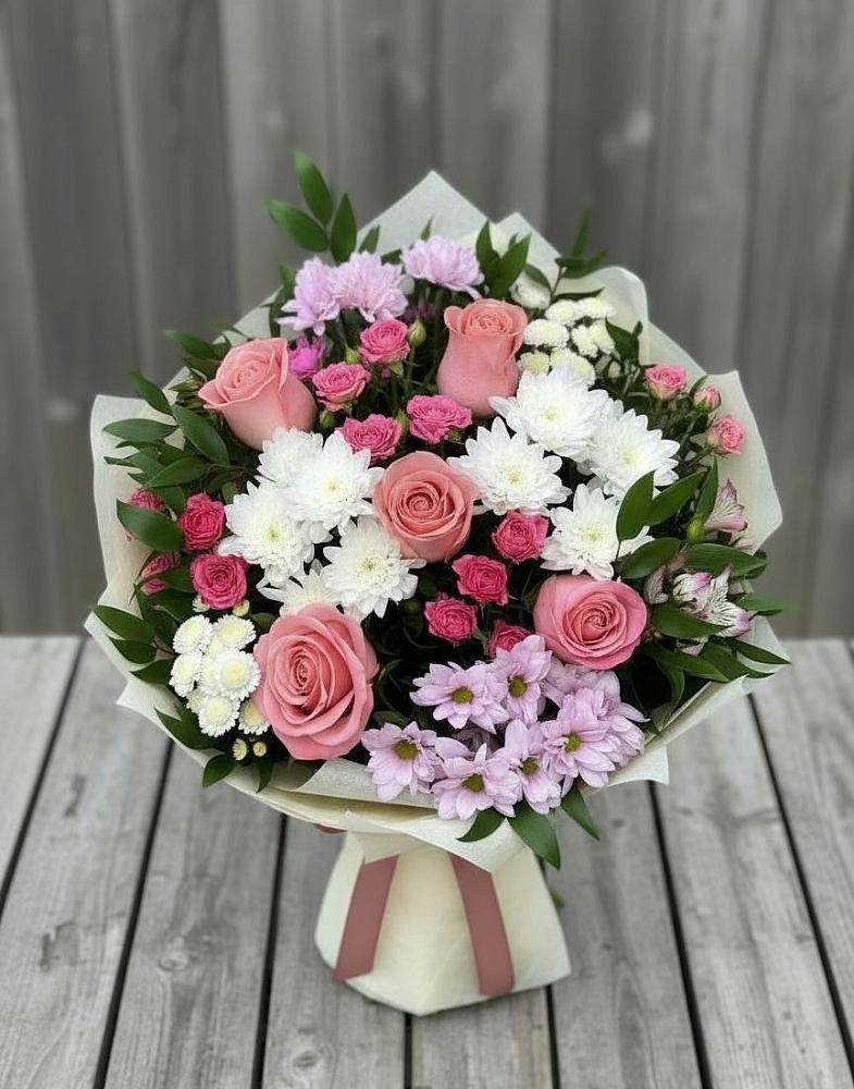 Букет цветов из: Альстромерии, Гвоздики, Розы и Хризантемы в Головково