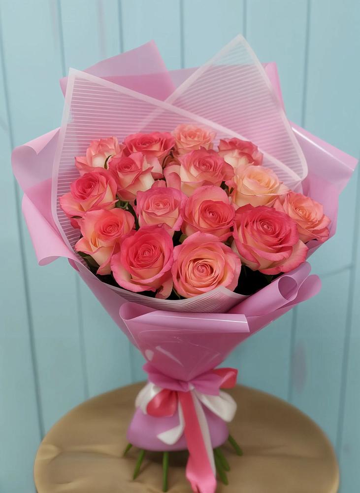 Букет 15 Розовых роз Равель в Головково