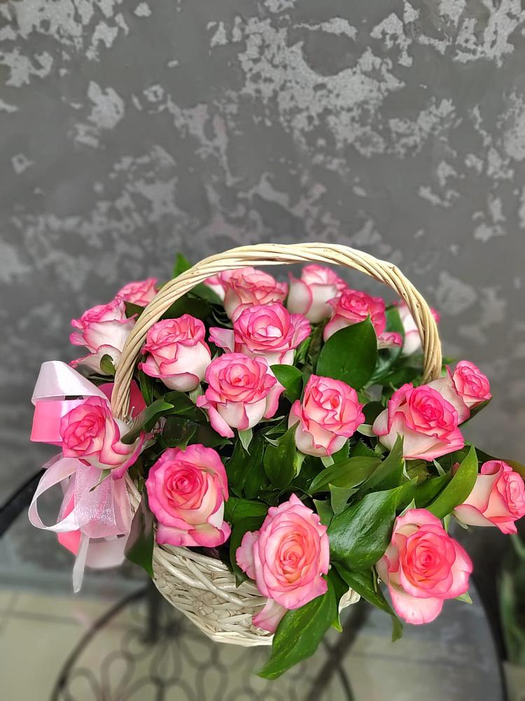 Цветочная композиция из Розы в корзине в Головково