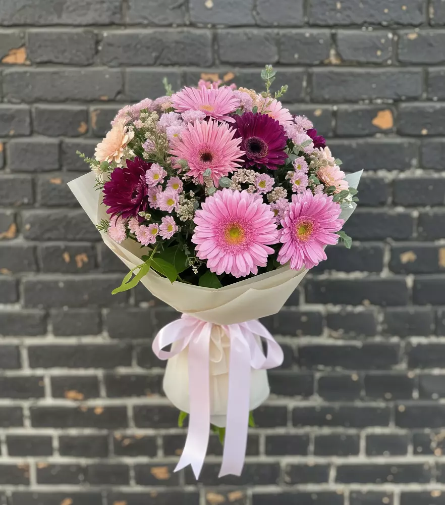 Букет цветов из: Герберы и Хризантемы в Головково