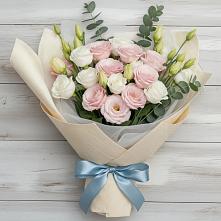 Букет цветов из:  Лизиантусы в Головково
