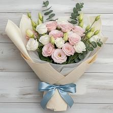 Букет цветов из:  Лизиантусы в Головково