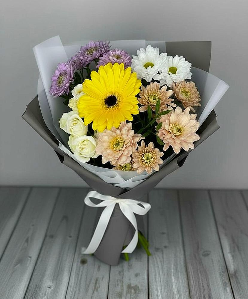 Букет цветов из: Розы, Герберы и Хризантемы в Головково