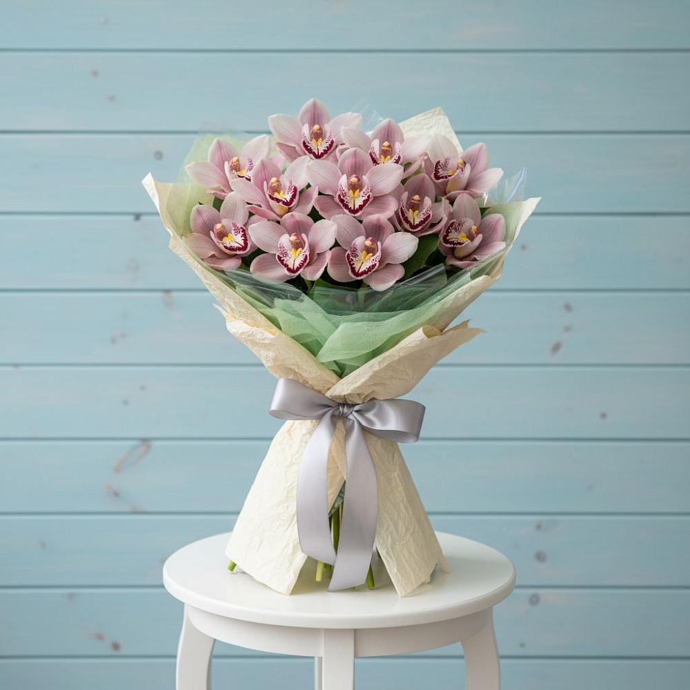 Букет цветов из: Орхидеи и Розы в Головково