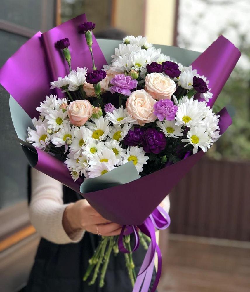 Букет цветов из: Хризантемы, Гвоздики и Розы в Головково