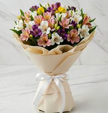 Букет цветов из:  Альстромерии в Головково