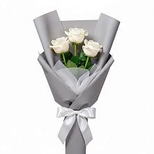 Букет 3 белые розы в Головково