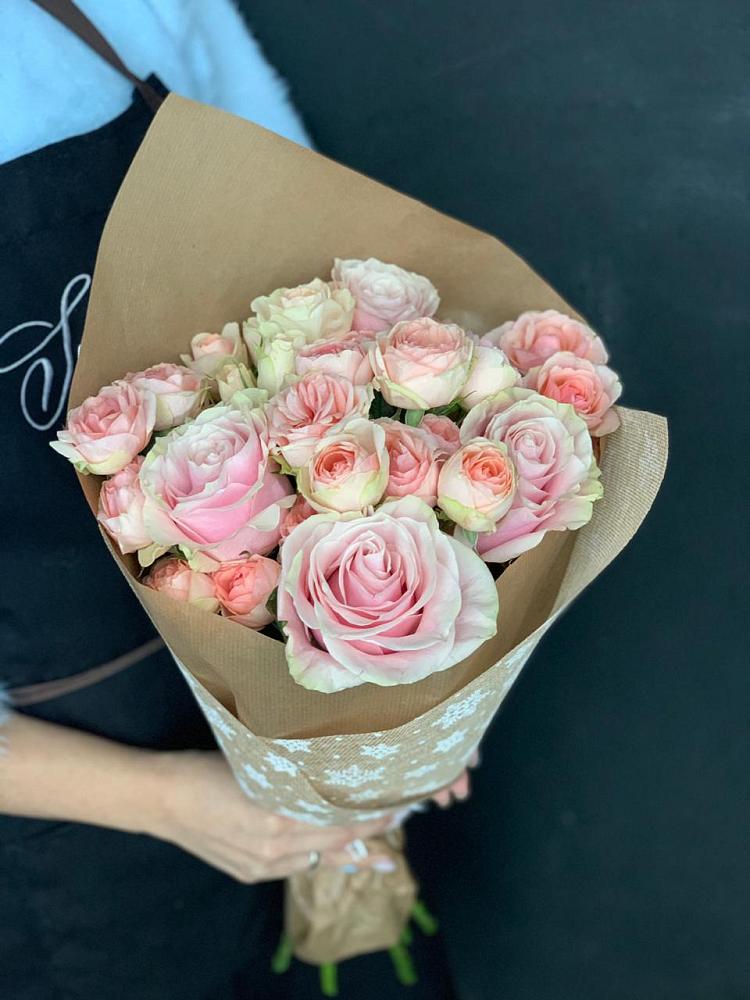 Букет цветов из: Хризантемы и Розы в Головково