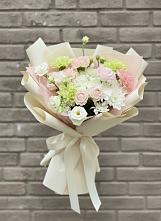 Букет цветов из:  Гвоздики, Розы, Лизиантусы и Хризантемы #REPLACE_PRED# Головково