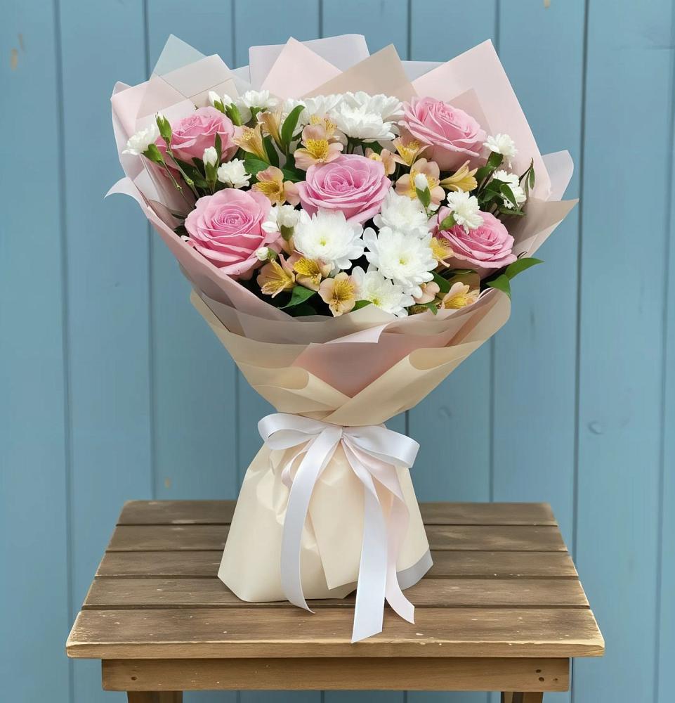 Букет цветов из: Гвоздики, Орхидеи и Розы в Головково