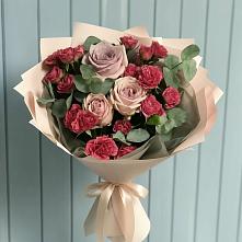 Букет цветов из:  Гвоздики и Розы в Головково