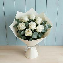 Букет Белые розы в Эвкалипте в Головково