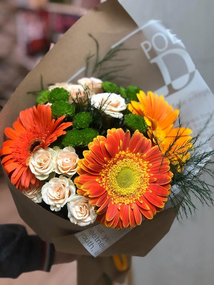 Букет цветов из: Герберы, Хризантемы и Розы в Головково