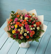 Букет Микс из разноцветных кустовых роз в Головково