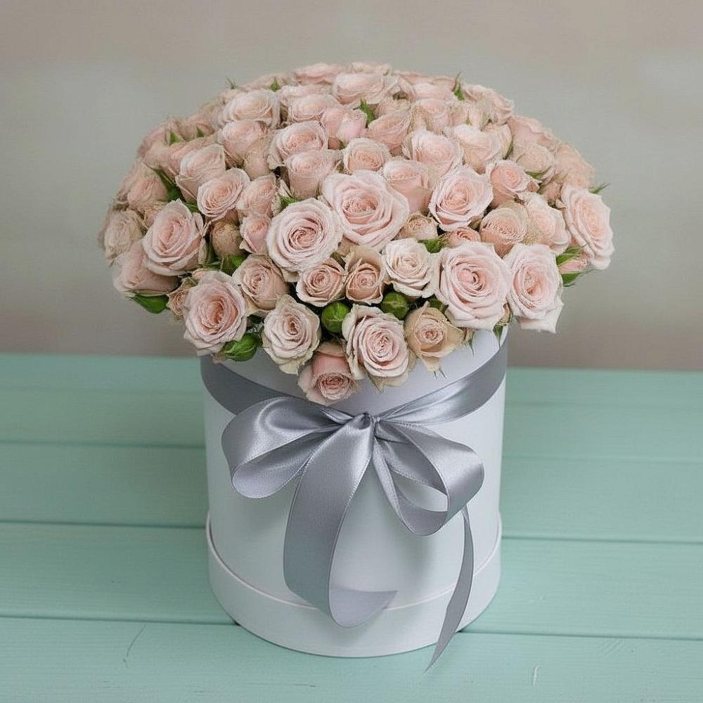 Цветочная композиция из Розы в шляпной коробке в Головково